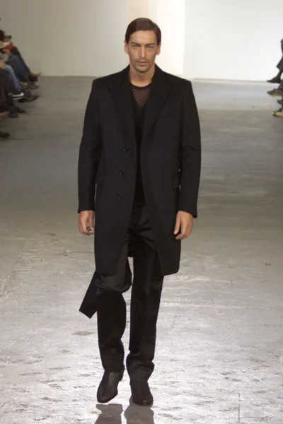 Look 3